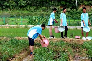 苏群：湖人球员的奖金需交联邦税&加州州税 每人到手是23.1万美元